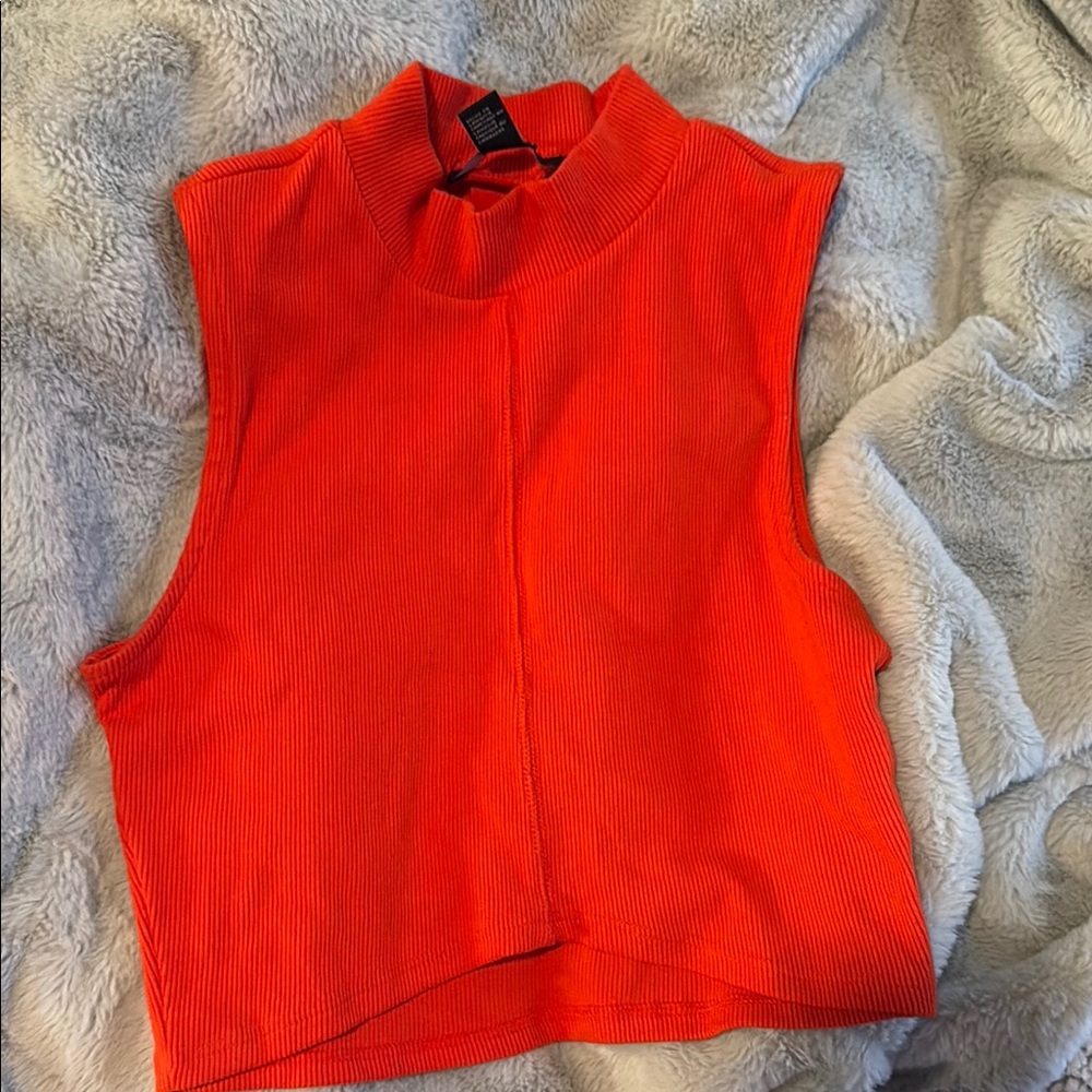 Sleeveless bright red Top